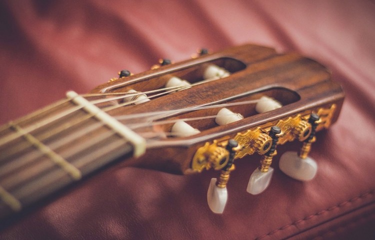 spanish-guitar-riffs