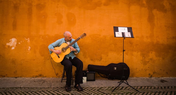 learn classical guitar