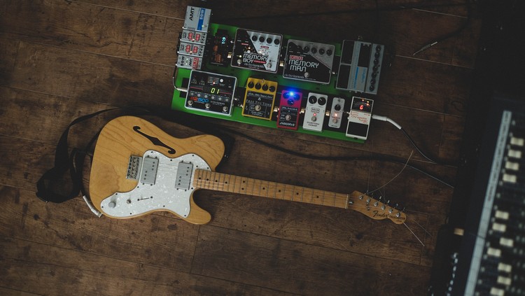 Good-Songs-To-Play-On-Guitar