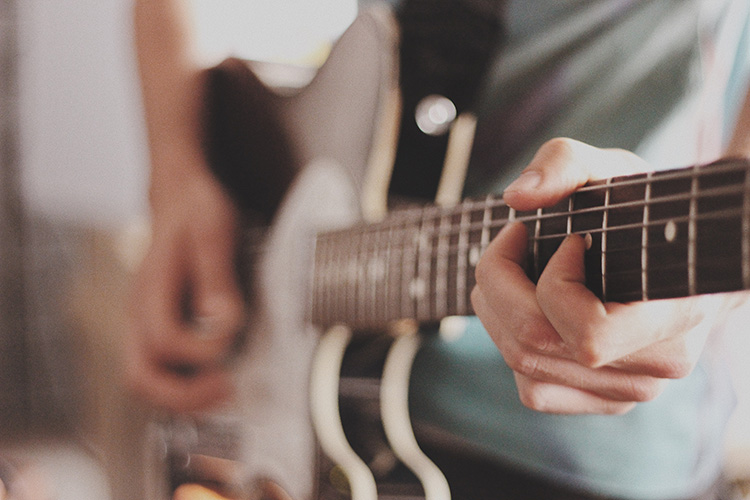 Fsus2-guitar-chord
